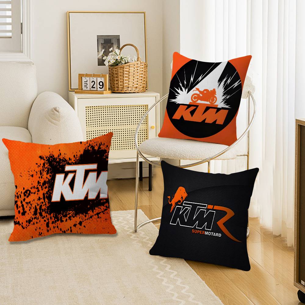 Cuscino con Logo Moto Classica - Home Textiles Classic Fashion recensione e prezzo